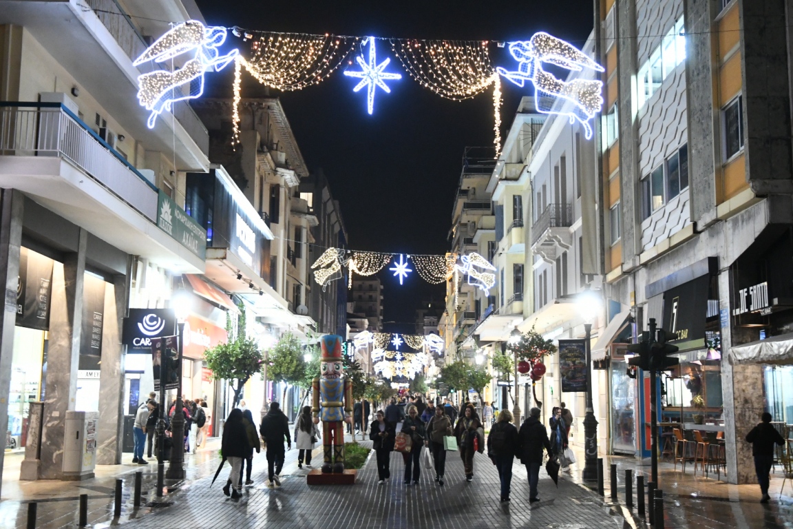 ΧΡΙΣΤΟΥΓΕΝΝΑΤΙΚΟΣ ΔΙΑΚΟΣΜΟΣ