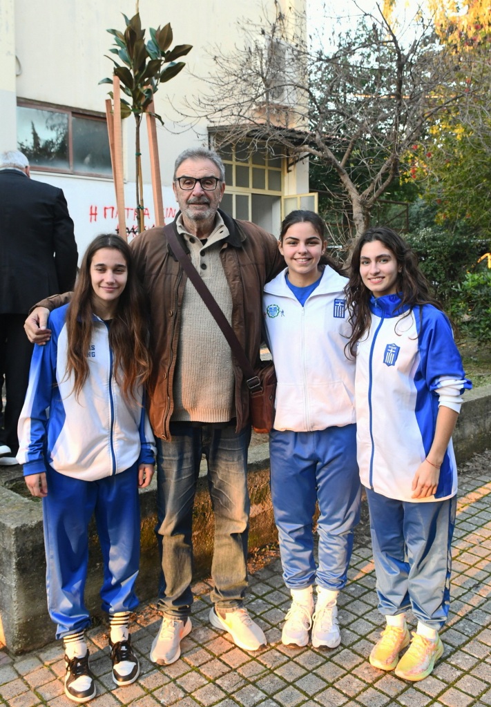 ΠΕΤΡΟΠΟΥΛΟΣ - ΠΥΓΜΑΧΙΑ3