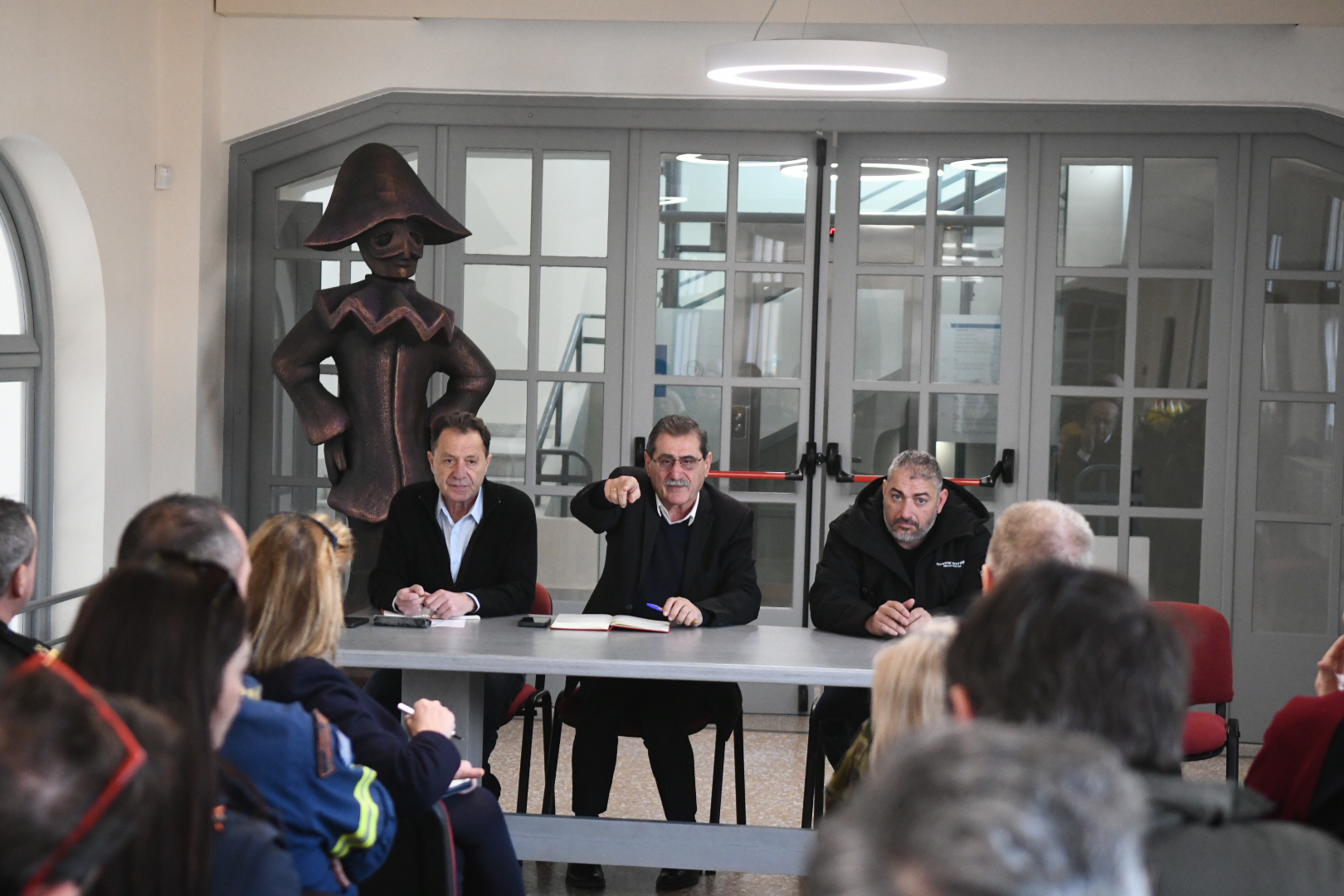 ΣΥΣΚΕΨΗ ΚΑΡΝΑΒΑΛΙ