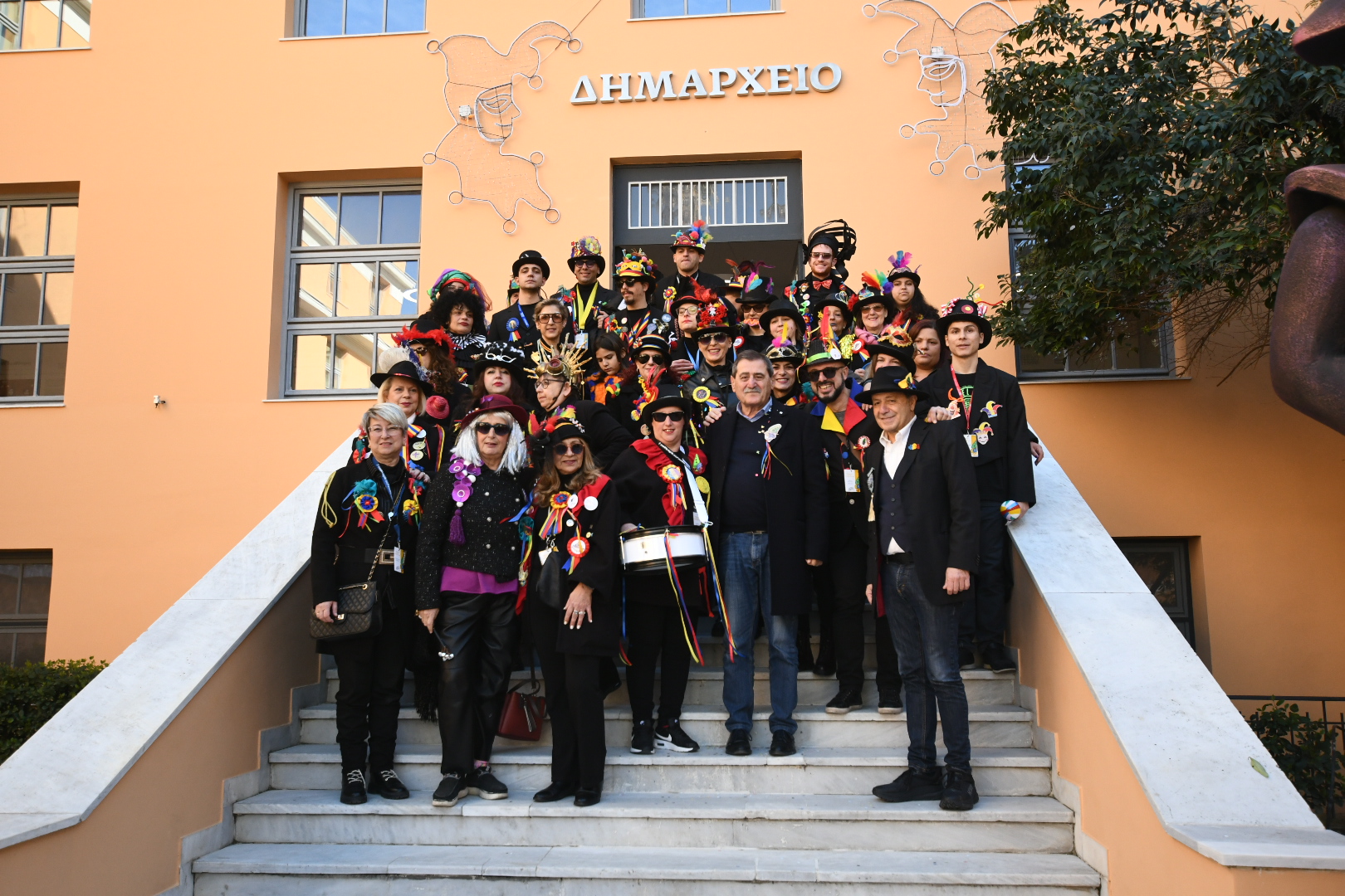 ΠΑΡΑΔΟΣΗ ΛΑΒΑΡΟΥ1