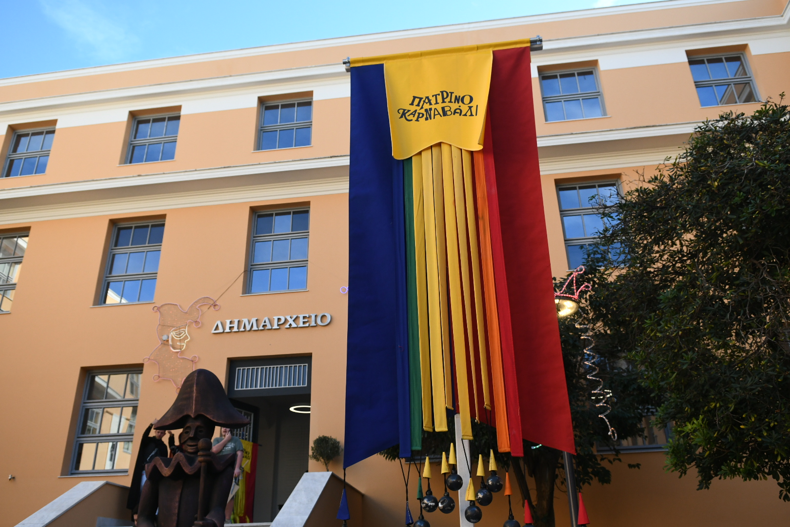 ΠΑΡΑΔΟΣΗ ΛΑΒΑΡΟΥ8