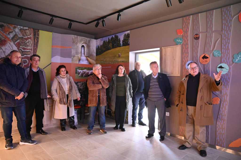 ΕΓΚΑΙΝΙΑ ΚΕΝΤΡΟΥ ΠΕΡΙΒΑΛΛΟΝΤΟΣ ΠΑΝΑΧΑΪΚΟΥ ΟΡΟΥΣ1