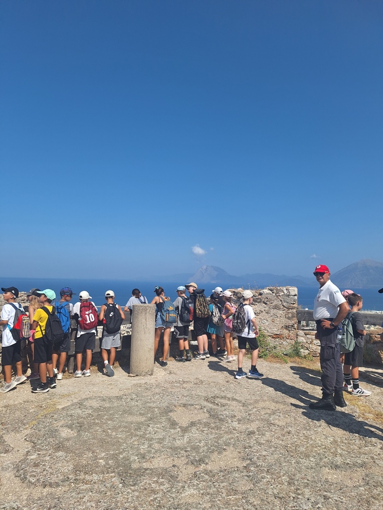 ΠΑΙΔΙΑ ΚΑΣΤΡΟ