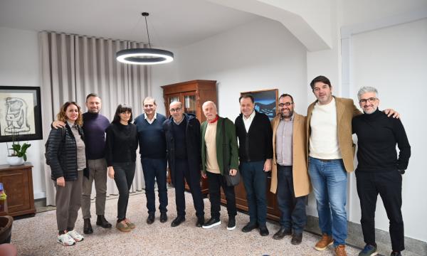 ΔΗΜΑΡΧΟΣ ΜΕ ΚΑΡΝΑΒΑΛΙΚΗ ΑΝΤΙΠΡΟΣΩΠΕΙΑ ΠΟΥΤΙΝΙΑΝΟ