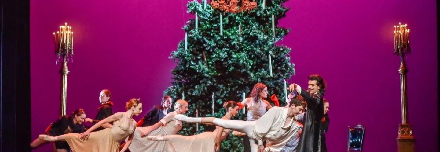 ΚΑΡΥΟΘΡΑΥΣΤΗΣ