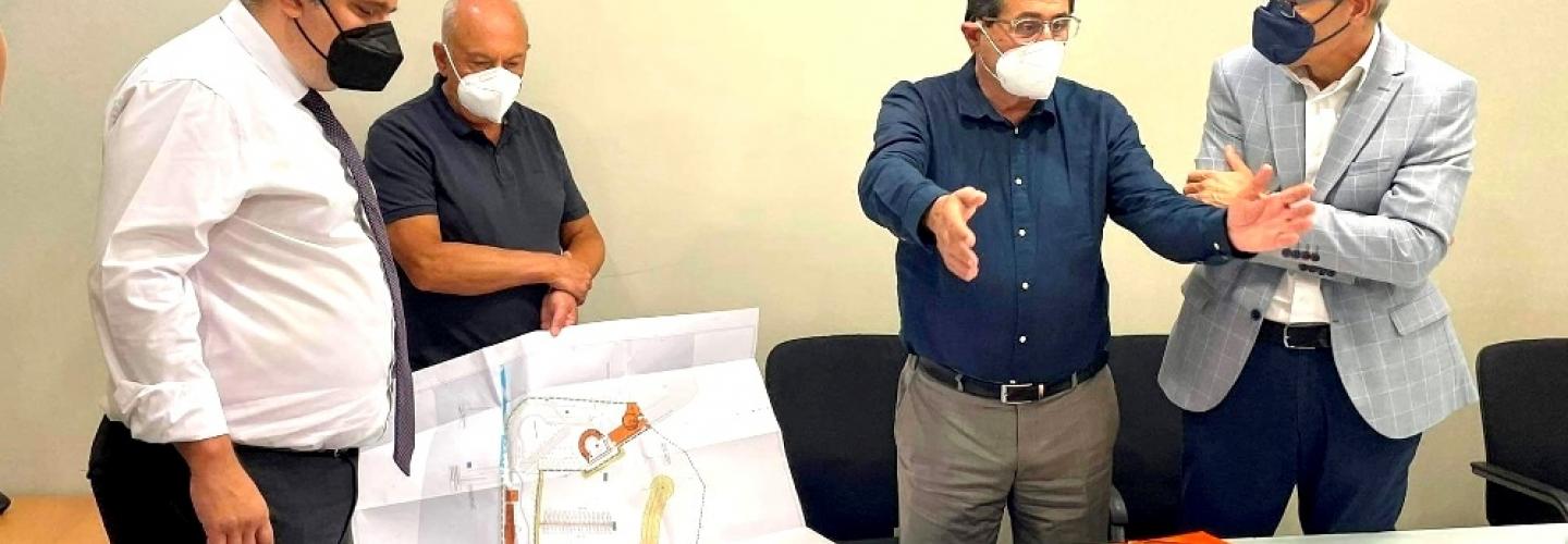 ΔΗΜΑΡΧΟΣ ΜΕ ΤΡΙΑΝΤΟΠΟΥΛΟ ΓΙΑ ΜΑΡΙΝΑ