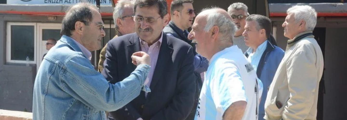 ΔΗΜΑΡΧΟΣ ΜΕ ΜΠΟΓΟΝΙΚΟΛΟ