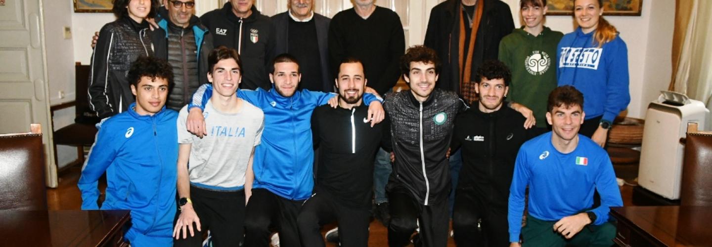 ΔΗΜΑΡΧΟΣ ΜΕ ΙΤΑΛΟΥΣ ΑΘΛΗΤΕΣ