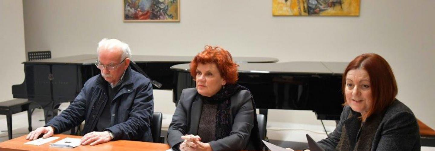 ΣΥΝΕΝΤΕΥΞΗ ΓΙΑ ΠΙΝΑΚΟΘΗΚΗ 1