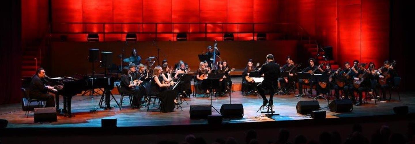 ΣΥΝΑΥΛΙΑ ΝΥΚΤΩΝ ΕΓΧΟΡΔΩΝ