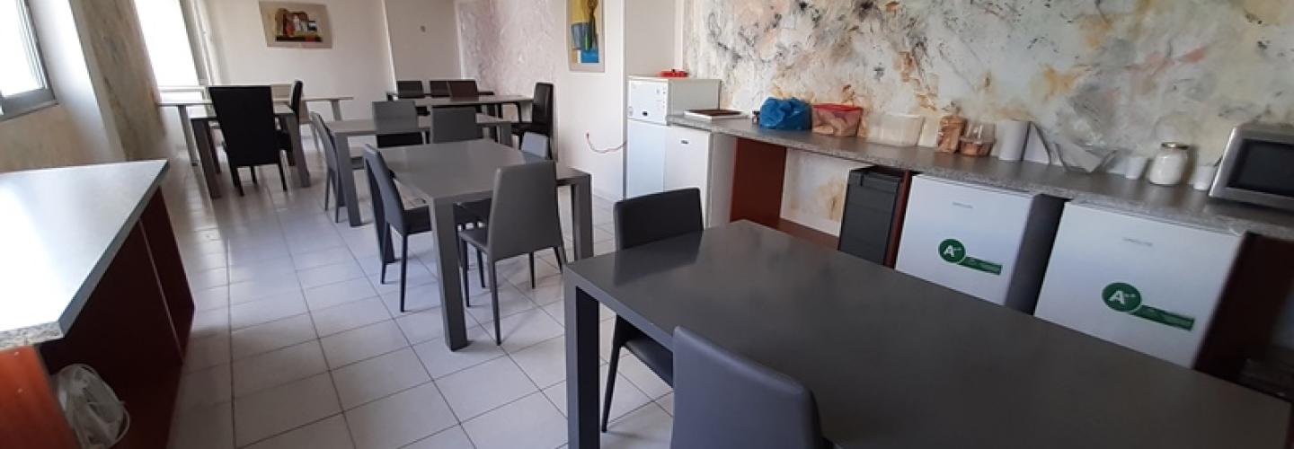 ΤΡΑΠΕΖΑΡΙΑ - ΔΟΜΗ ΑΣΤΕΓΩΝ