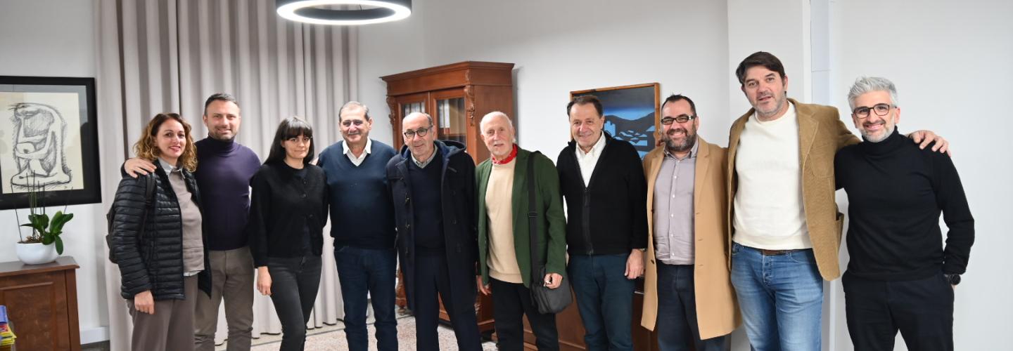 ΔΗΜΑΡΧΟΣ ΜΕ ΚΑΡΝΑΒΑΛΙΚΗ ΑΝΤΙΠΡΟΣΩΠΕΙΑ ΠΟΥΤΙΝΙΑΝΟ