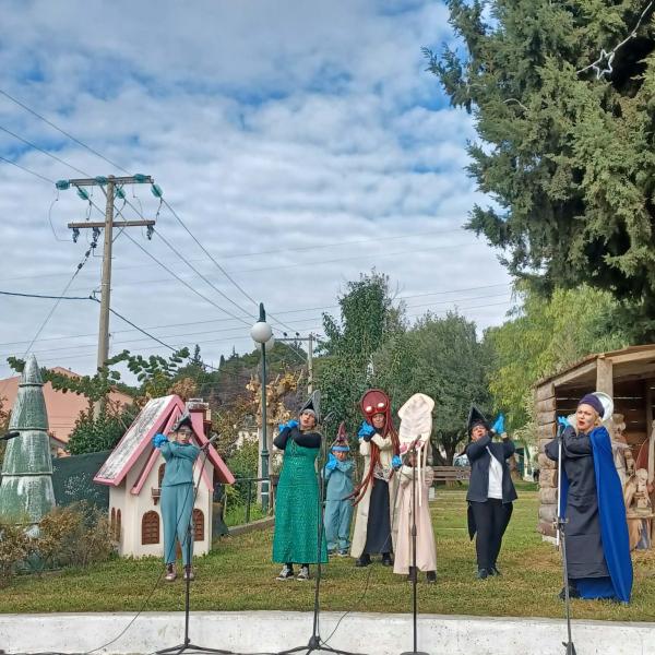 ΣΕ ΤΡΕΛΟ ΠΑΝΙΚΟ 10